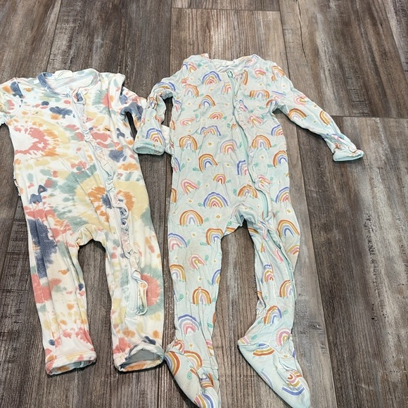 Angel Dear x Spearmint Love 6-12 month zippered tie dye romper & rainbow pajama - Picture 8 of 12